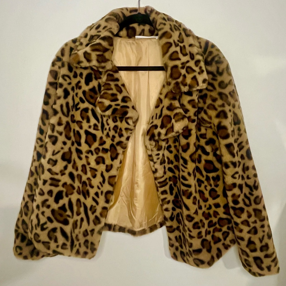 AMERICAN THREADS cheetah furry jacket